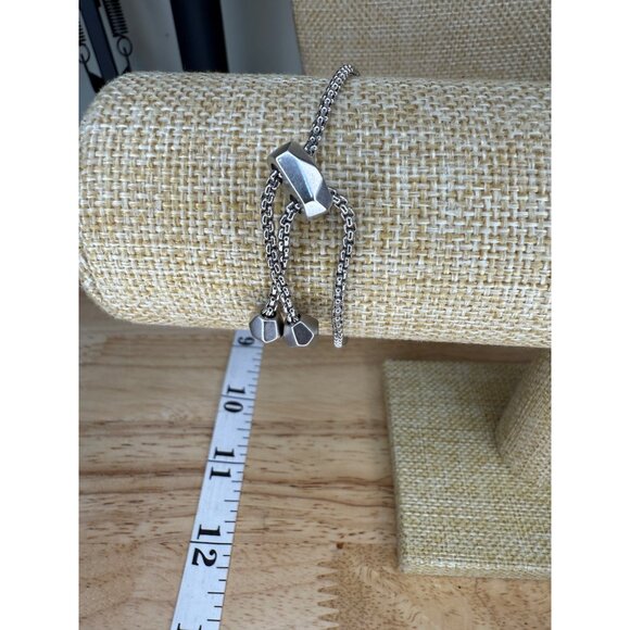 Kendra Scott Silver Adjustable Chain Bracelet With Rectangular Bar Design Modern - Picture 5 of 10